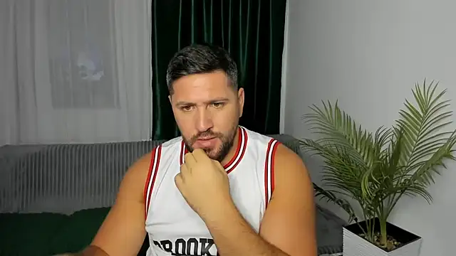 Gold_Alpha_Boy Chat XXX in diretta