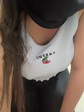 SexyaDiva 现场XXX聊天