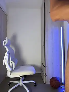 sendfern Live XXX chat