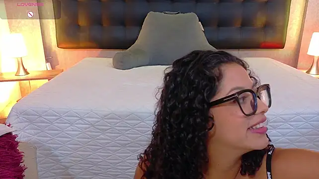 CamilaLevy's Live XXX Chat