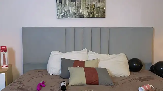 Naomi_west's Live XXX Chat