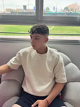 XXX chat uživo modela OLIVER_K