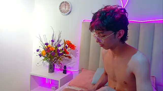 Twink_Sebas7 live XXX chat