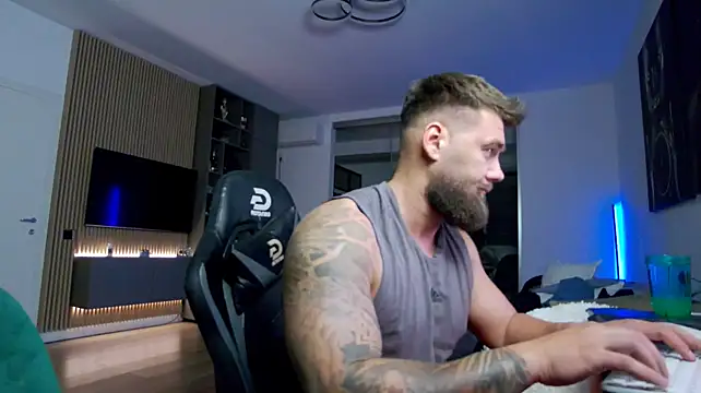 UbbeViking live XXX chat