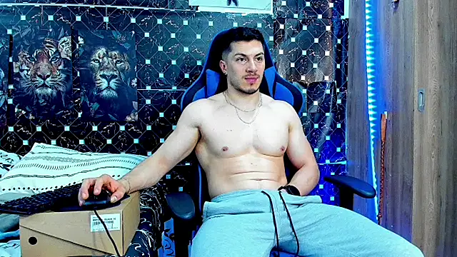 javiersexymann Adlı Modelin Canlı XXX Sohbeti