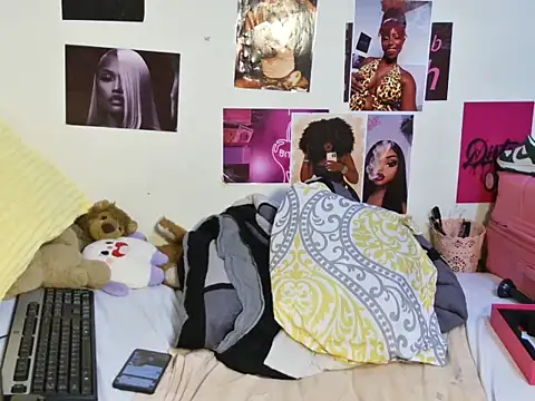 צ'אט XXX בשידור חי של Aria_ah