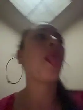 Онлайн чат XXX tatti_ec