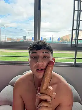 Chatroom XXX en direct de OLIVER_K