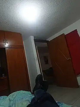 Black-and-white37's Webcam Show