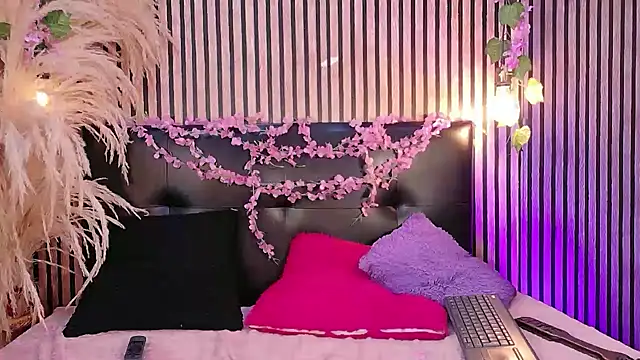 Hiddenhotcake Adlı Modelin Canlı XXX Sohbeti