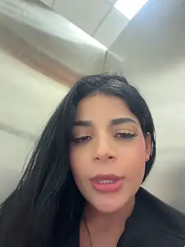 دردشة ArieliciousXXX الجنسية المباشرة