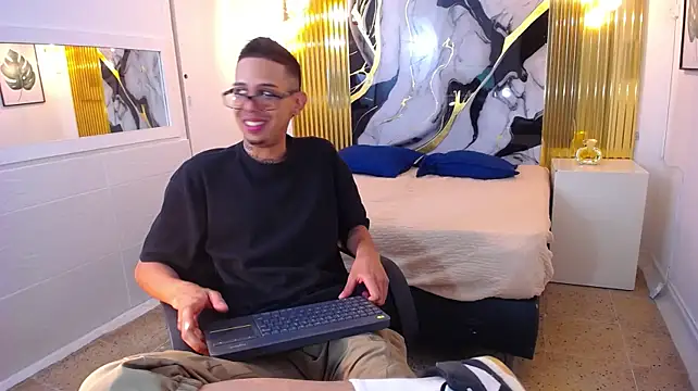 skyline_ryan's Live XXX Chat