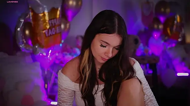 MiaMuse – Naživo XXX chat