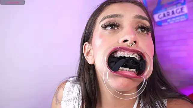 miss_collins XXX чат на живо
