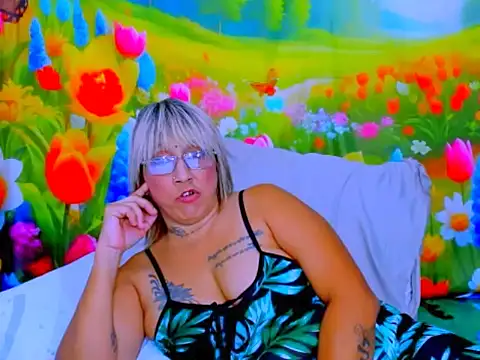 indianroxy Live XXX Chat