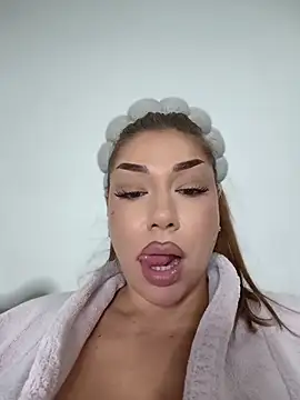 Chat +18 de Ella_sweety ao vivo