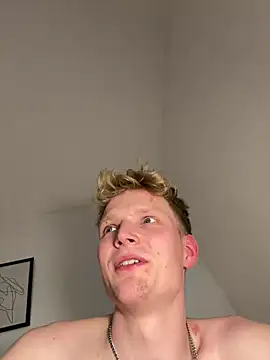 naylias' Live XXX Chat