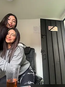 TAMMYBLACKK Adlı Modelin Canlı XXX Sohbeti