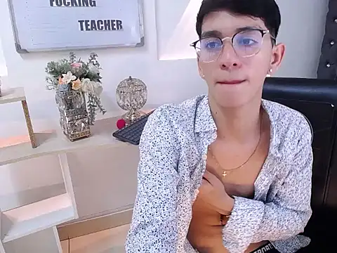 Živý XXX chat Nicolas_Rosenthal