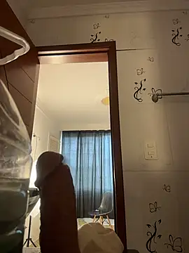 Chat +18 de Karim_Nabil ao vivo