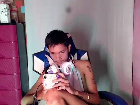 riks_tyler 现场XXX聊天