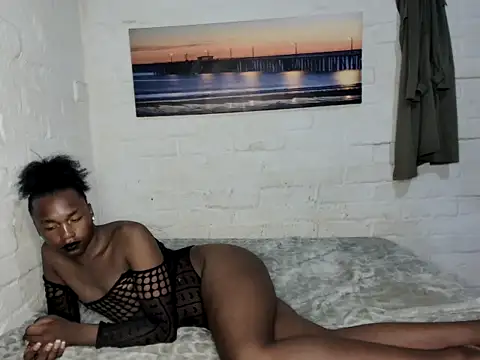 TallHornyTrans Chat XXX live