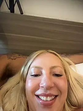 Juuhschmitt 라이브 XXX 채팅