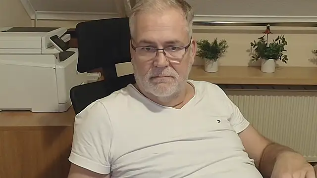 XXX chat uživo modela subbear1968