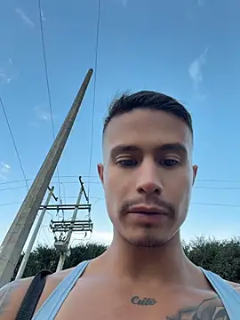 DOMINICKVEGAS77: απευθείας συνομιλία ΧΧΧ