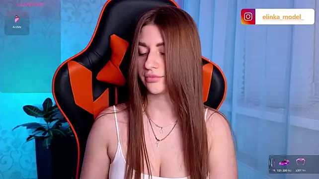 XXX chat uživo modela Elishka_