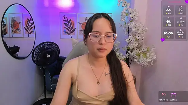 XXX chat uživo modela Shady_bug