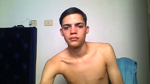 Latinos_2001: онлайн-секс- чат