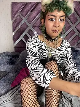 Chatroom XXX en direct de Rithsy_Core