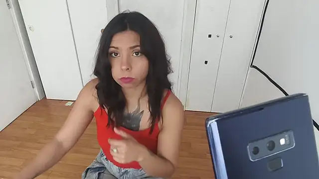 ivihetaira Live XXX-Chat