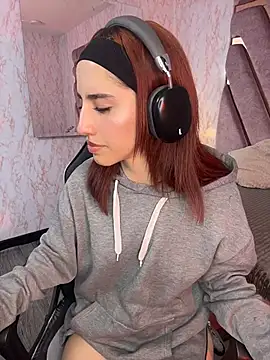 Elodiee_Roussee: απευθείας συνομιλία ΧΧΧ