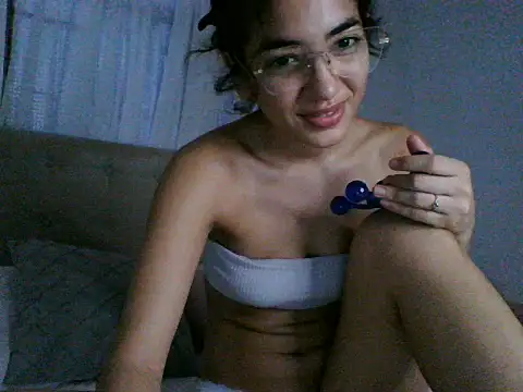 Desirexstephan16's Live XXX Chat