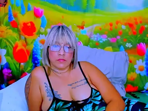 Chat XXX en directo de indianroxy