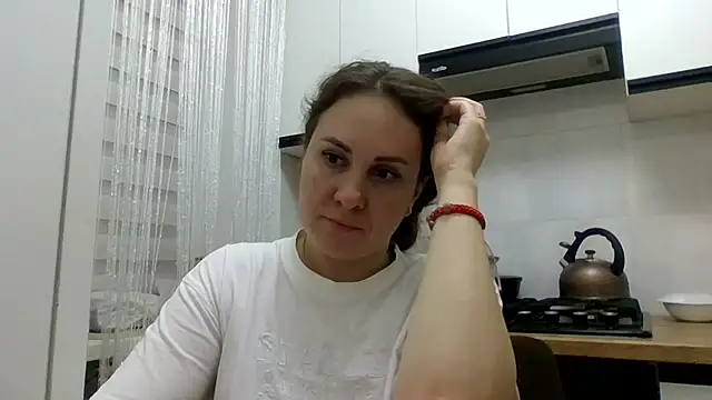 MeadowEyes' Live XXX Chat