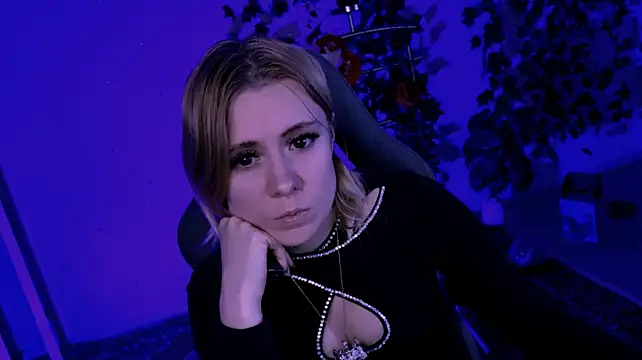 Chatroom XXX en direct de Kumiho_7777