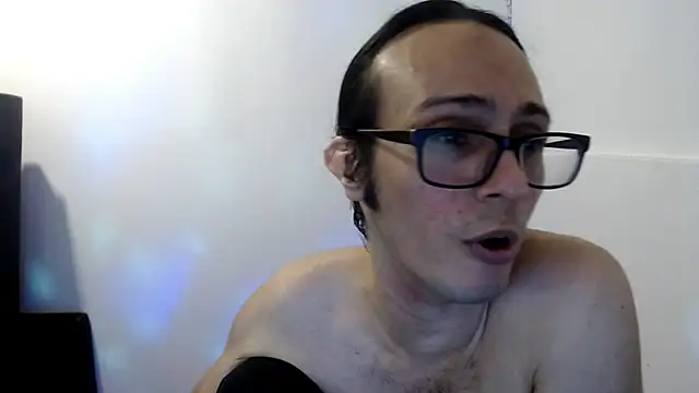 cholitohermoso Adlı Modelin Canlı XXX Sohbeti