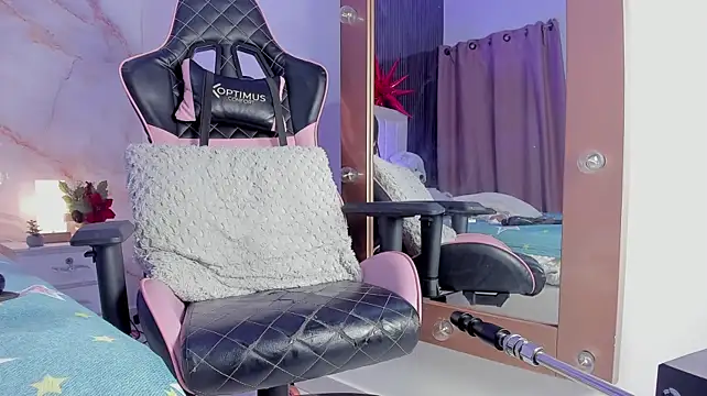 EvelynXSinclair 现场XXX聊天