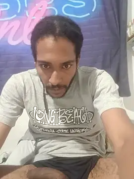 عرض كام Mikaaa97