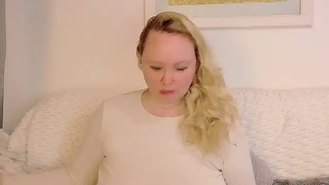 Sarah4you Live XXX-Chat