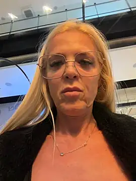 Reyna63 라이브 XXX 채팅