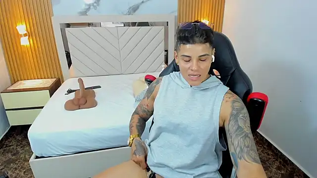 XXX chat uživo modela KAROLLJONES1