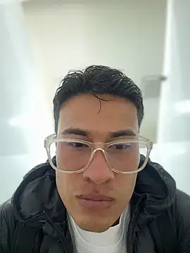 Chat XXX en directo de TavoHot_