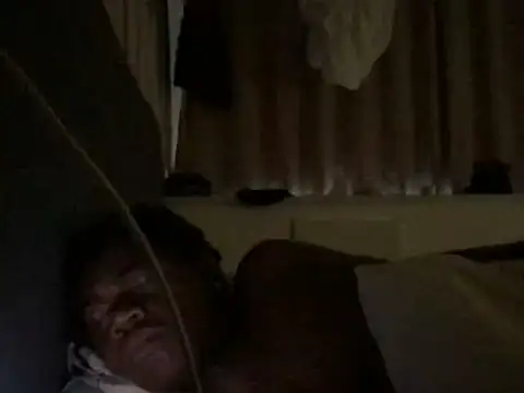 XXX chat uživo modela badboyrich