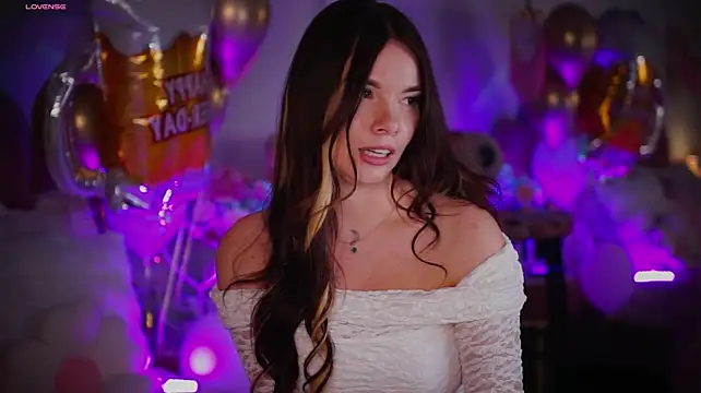XXX chat uživo modela MiaMuse