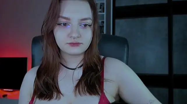 MaddisonLee Adlı Modelin Canlı XXX Sohbeti