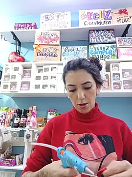 LunaZambrano Adlı Modelin Canlı XXX Sohbeti